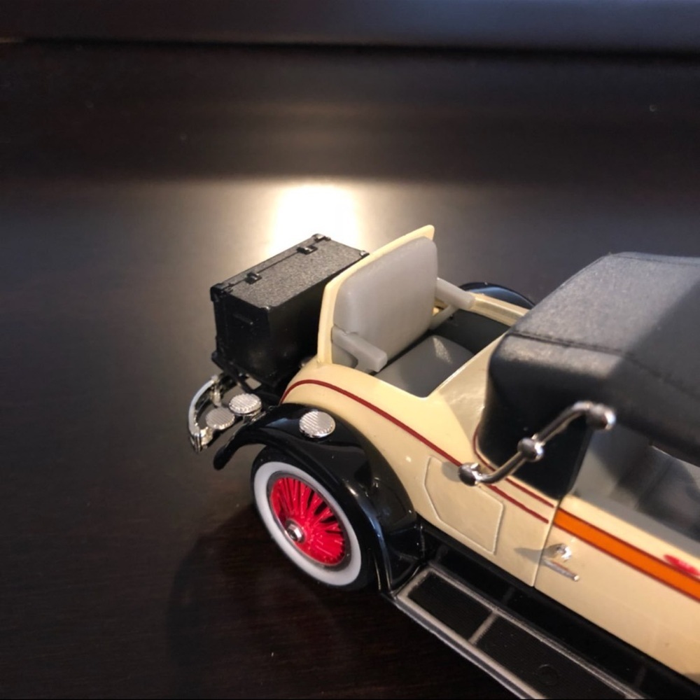 Diecast Cadillac 1927 314 Roadster | National Motor Museum Mint | 1:32 Scale - Picture 5 of 5